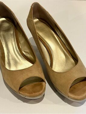 Nine West Tan Suede Peep-Toe Wedge Pumps